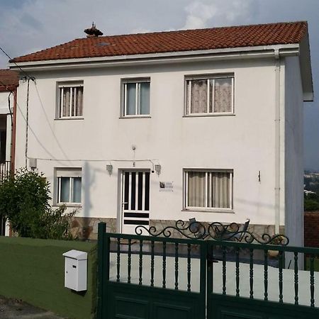 فيلا سانتياغو دي كومبوستيلافي Casa Tia Lola المظهر الخارجي الصورة